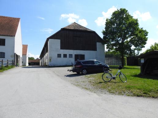 Alter Braunviehstall in Achselschwang